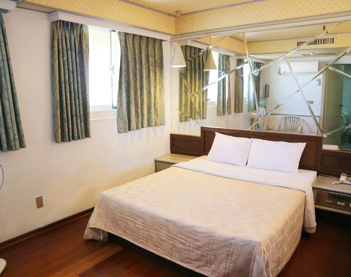 Sanmin Hotel Чжанхуа Екстер'єр фото